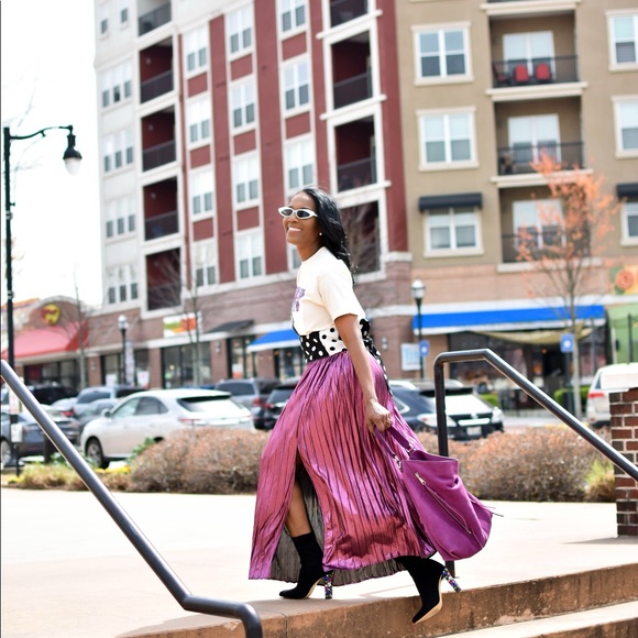 Women's Purple Metallic Maxi  Skirt Size Small - Picture 3 of 4